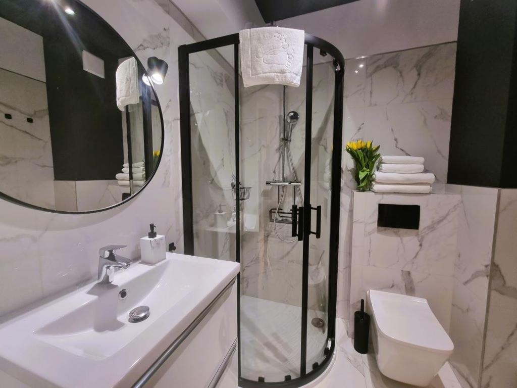 Apartament Szmaragdowa 21 Przy Plazy - Sala Zabaw, Silownia - 365Pam Mielno  Bilik gambar